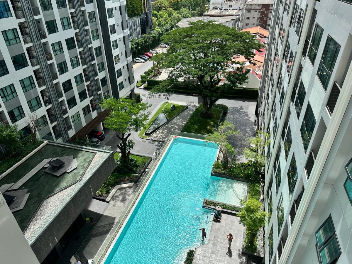 Central Pattaya Condo: Pool, Gym & Fast Wi-Fi Exterior photo
