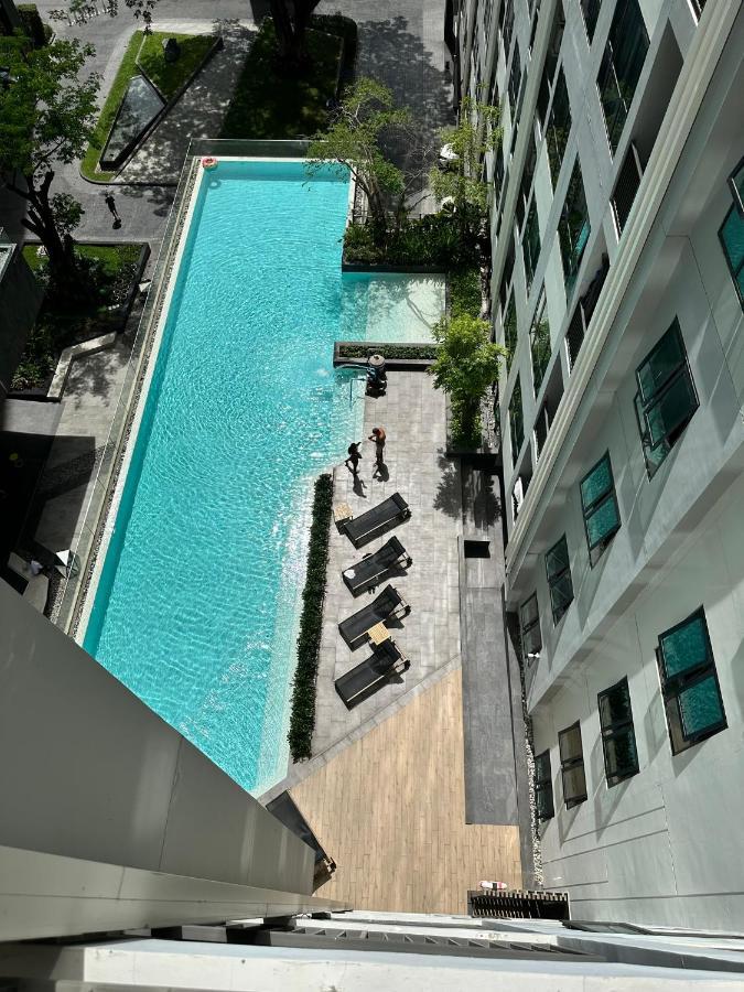 Central Pattaya Condo: Pool, Gym & Fast Wi-Fi Exterior photo