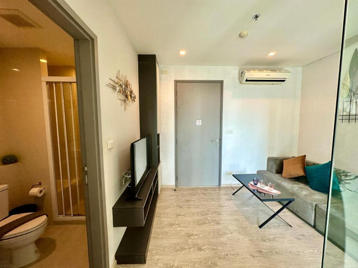 Central Pattaya Condo: Pool, Gym & Fast Wi-Fi Exterior photo