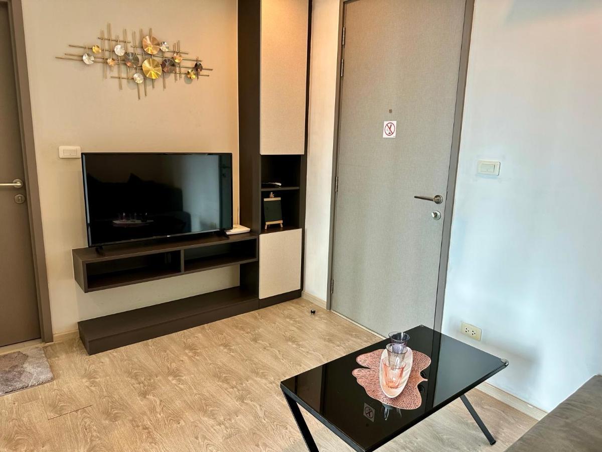 Central Pattaya Condo: Pool, Gym & Fast Wi-Fi Exterior photo